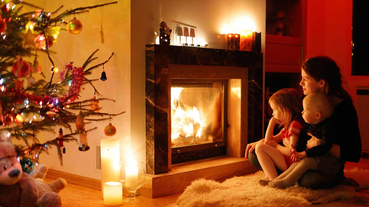 https://www.babygatehub.com/wp-content/uploads/2017/01/baby-fireplace-safety-baby-proofing.jpg